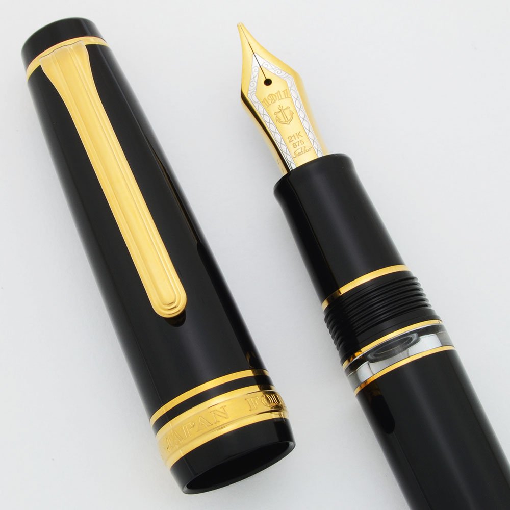 Sailor Pro Gear Realo Fountain Pen - Standard Size, Black w Gold